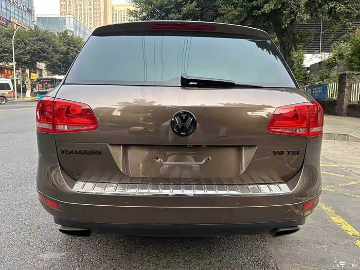 12年途锐成色新车况好全款8xx首付12800提车