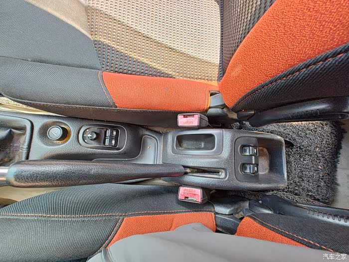 09年3月雪铁龙c2高配16mt8888带走一手