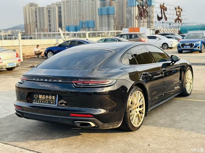 282820年6月保时捷帕拉梅拉panamera