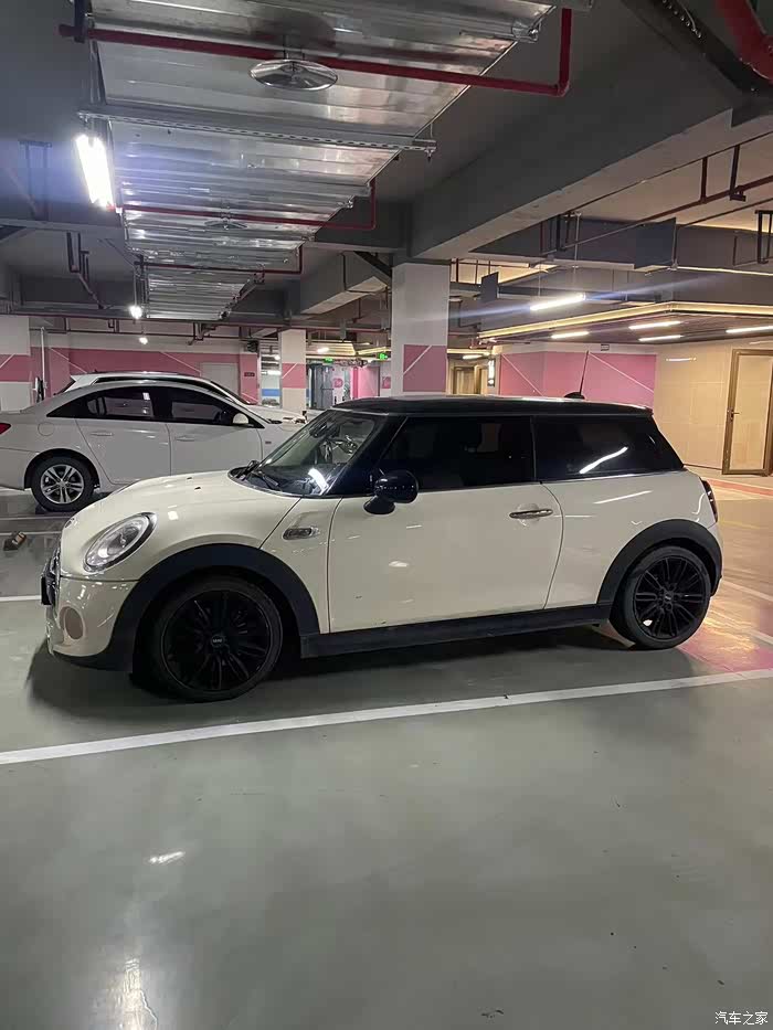 14年 mini 2.0t cooper s,11万公里,价格8万,有意者私!