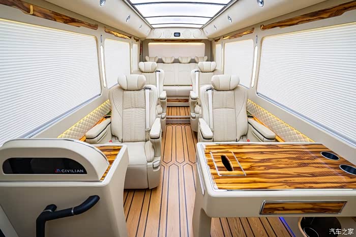 进口尼桑碧莲12座豪华内饰现车