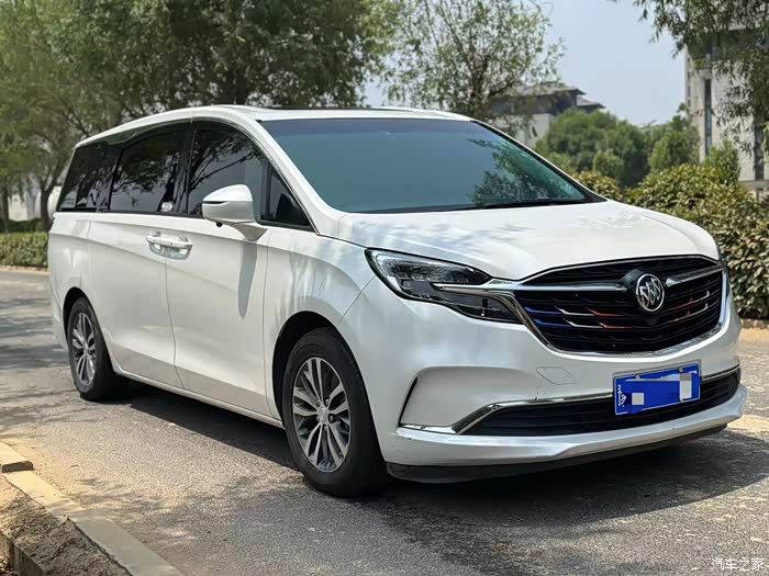 21年别克gl8 653新款大连屏 车主重金升级 前后原版