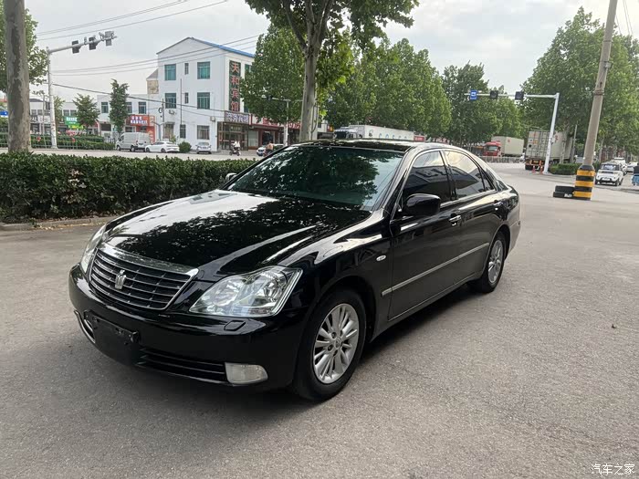 十二代丰田皇冠3.0 沙龙版 全车2件补漆