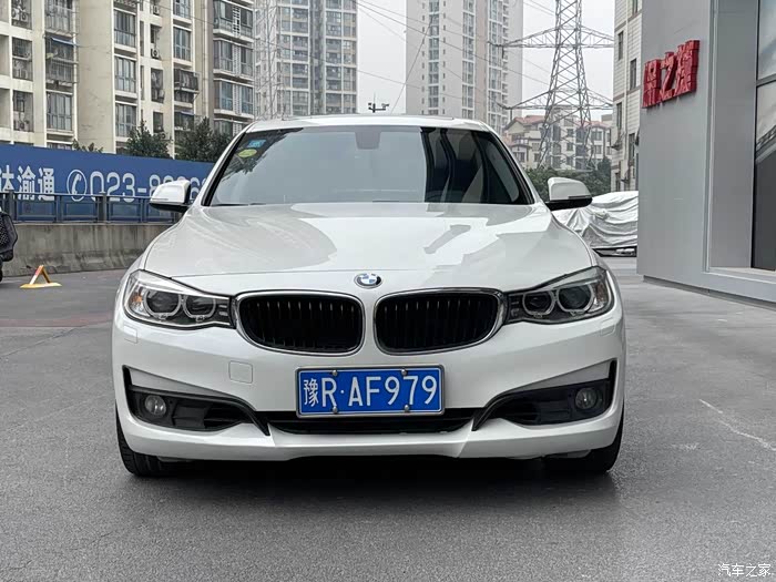 宝马3系gt2014款320i领先型1388