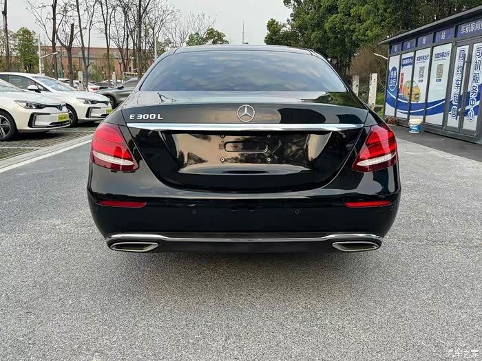 2020年6月奔驰e260l全车原版原漆内饰极品成色0
