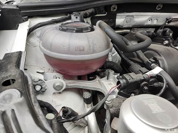 朗逸500万加防冻液1年8000公里车上汽大众app购买