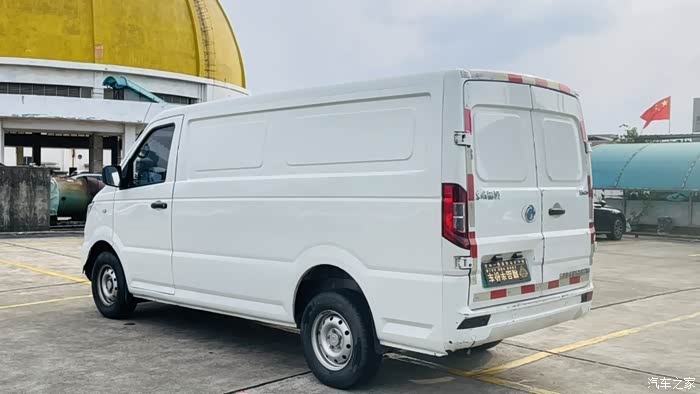 3.88!22年新能源东风御风em26续航两百多公里