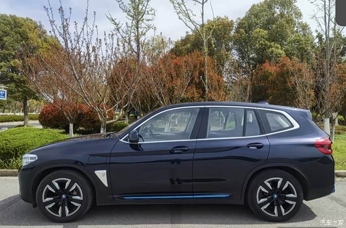 个人出21款宝马ix3