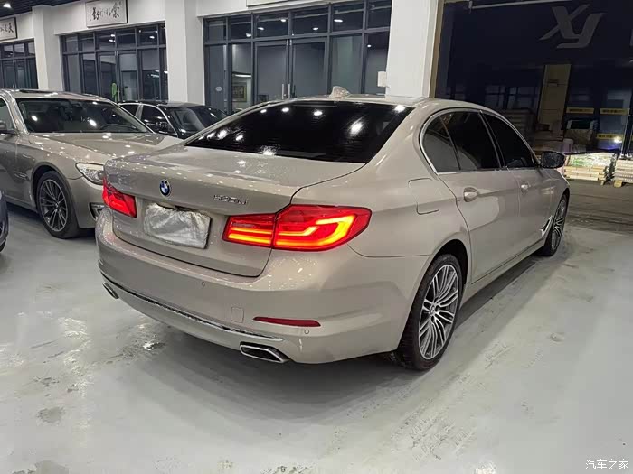 出售18年11月宝马530li私家好车