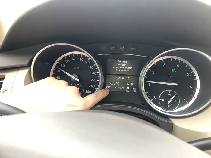 奔驰r级r320r400升级acc自适应巡航加装盲点辅助功能作业分享