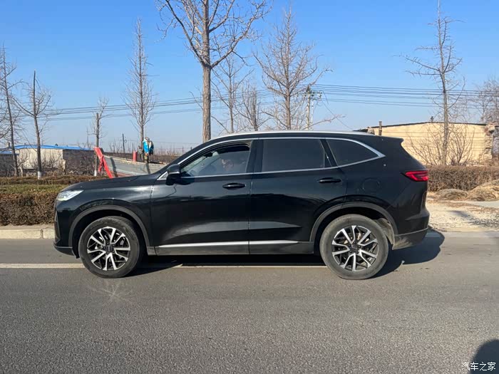 选择第三代哈弗h6家人也比较满意