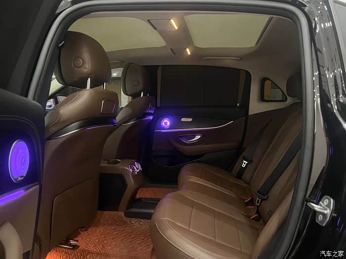 全款仅需2298万新到16年底奔驰e300l立标豪华