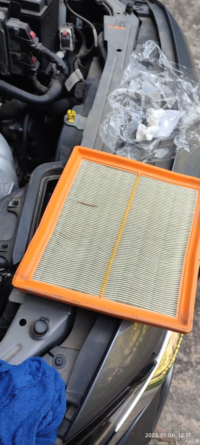 22款科鲁泽换发动机空气滤芯