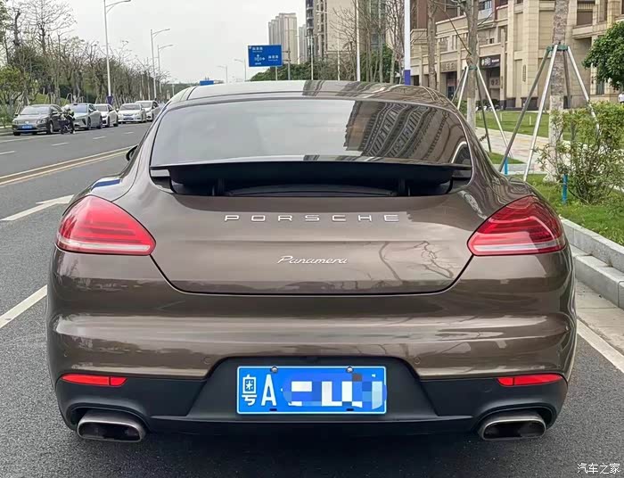 出一台14年8月保时捷帕拉梅拉30tv6大心脏天窗