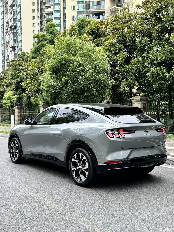 蓝色到了一台 算不算15万内最帅的纯电suv_福特电马论坛_汽车之家论坛