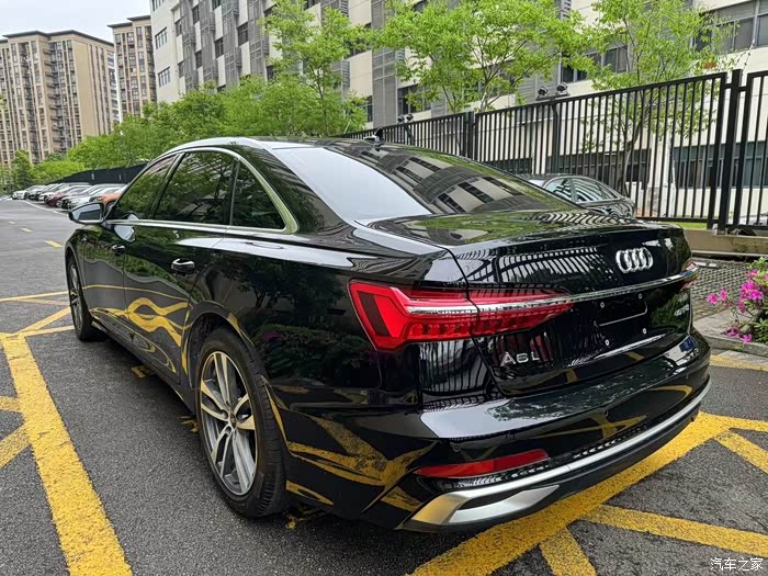 矩阵大灯 运动轮毂 氛围灯 电尾门_奥迪a6l/a6(进口)论坛_汽车之家