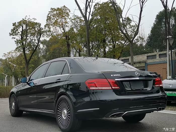 14年奔驰e260l,1.8t自动天窗,10万多公里实表,双