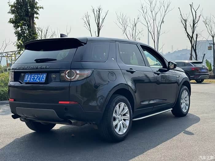 18年路虎神行四驱五座成色新惨1188可以低首付零