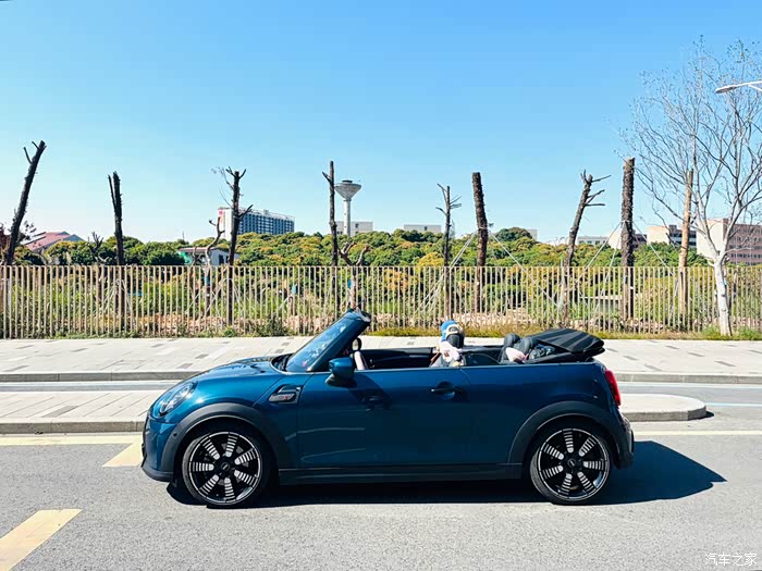 出小姐姐一手车minif57ssidewalk特别版本