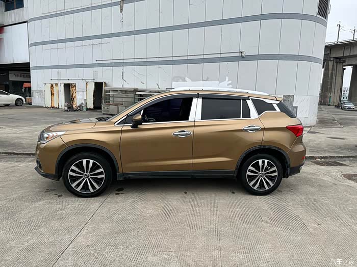 16年8月传祺gs415t自波天窗年审到8月无事故