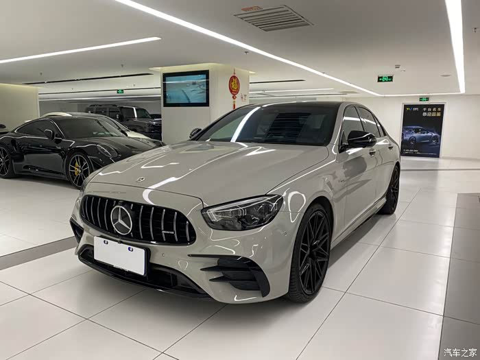 最新拿下出售22年一手奔驰amge5313万公里原版