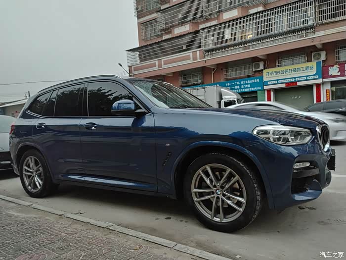 私人出宝马x328im运动套装精品车况全车贴车衣52