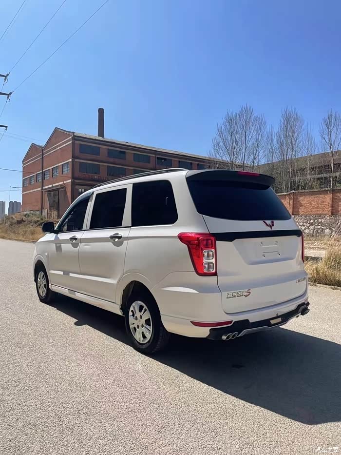 本地私家一手21年五菱宏光s15手动六速安全滑行32