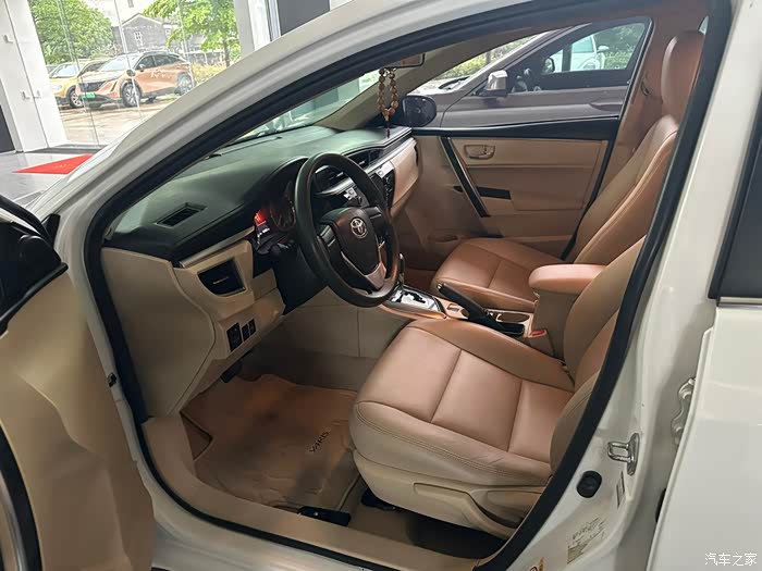 丰田卡罗拉2014款16lcvtgli高配