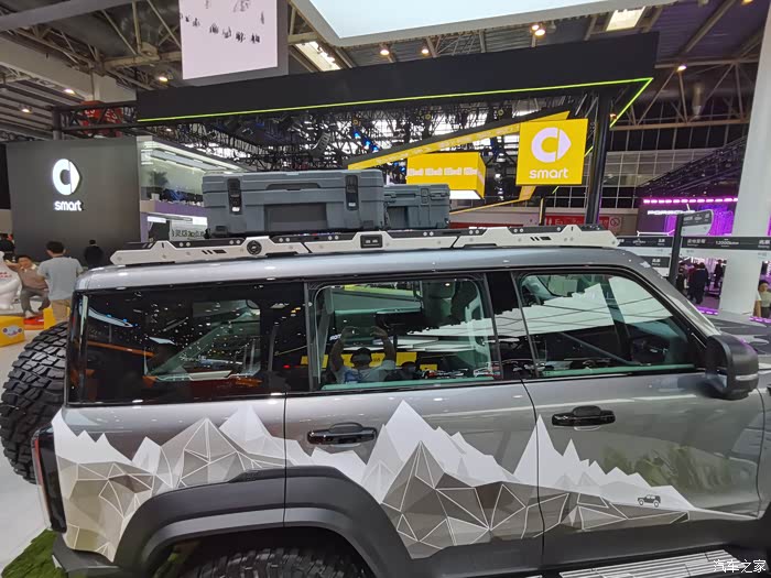 北京车展上的,35寸大脚bj40攀登者at改装方案太帅!