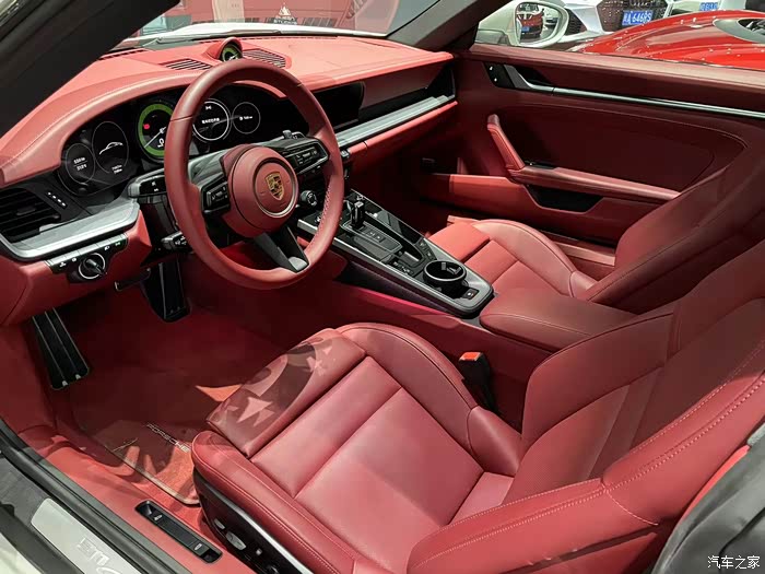 【图】泰卡特尾翼 sd包围 天蝎尾段排气23年992_保时捷911论坛_汽车之