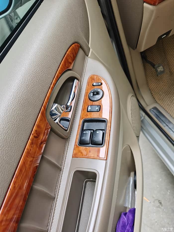 别克gl8陆尊30顶配xt版本准备出手