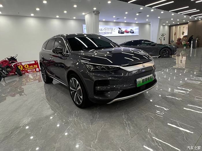 比亚迪唐ev700图片