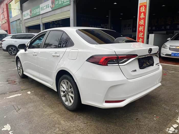 高清上架:22年6月上牌丰田卡罗拉1.2t自动精英版,指导价