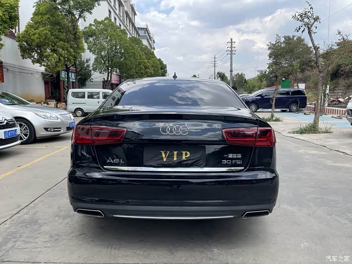 17年上牌奥迪a6l ,奥迪c7pa中期改款!2.5 v6f