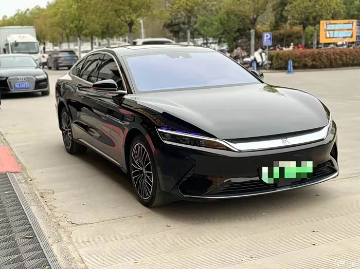 22年比亚迪汉ev豪华版整备好已到店私家一手车3万公里