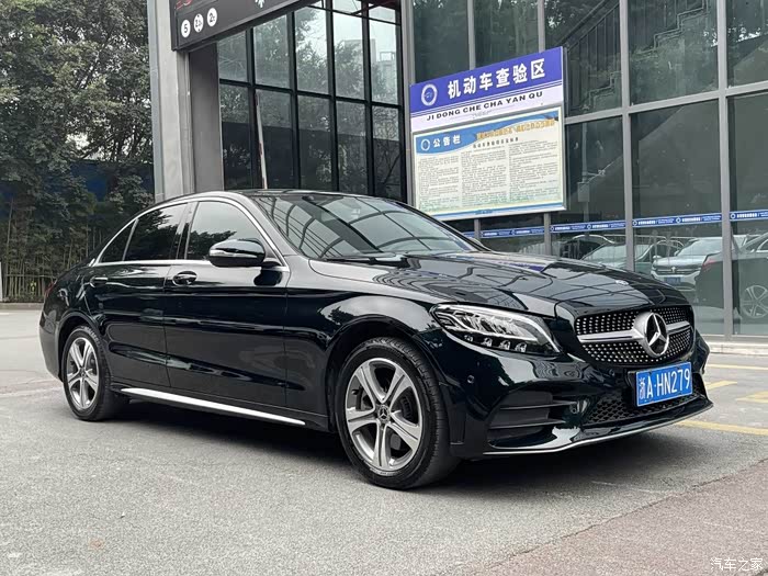 奔驰c级2019款改款c260l1988