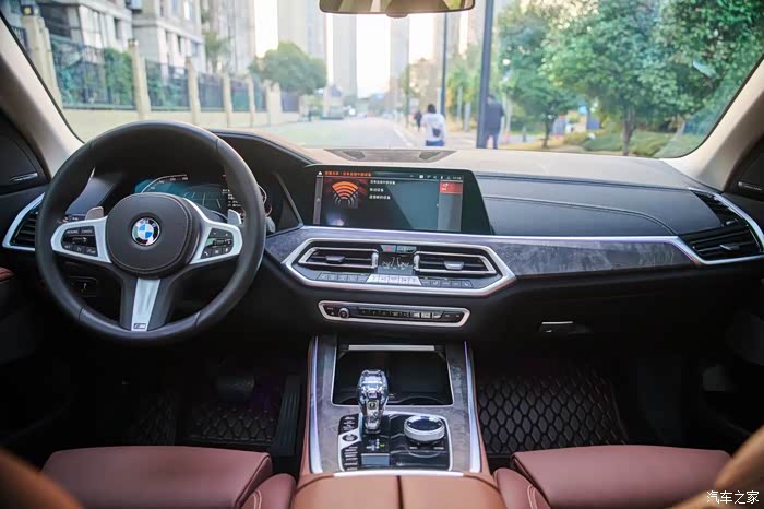 21年宝马x5xdrive40im运动套装指导价75