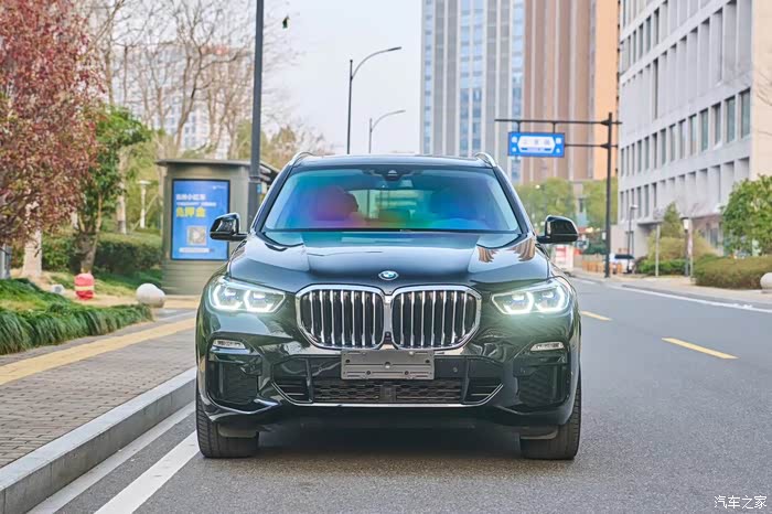 21年宝马x5xdrive40im运动套装指导价75