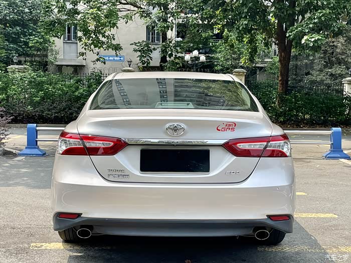 2018年上牌凯美瑞佛山一手车20g豪华版6at手自