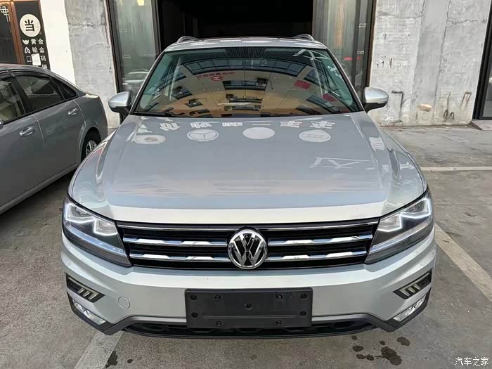 18年8月大众途观l自动天窗20t豪华双电动座椅加热