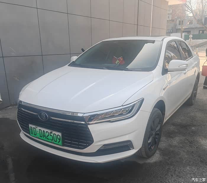 明威网约车汽贸新车逐步出库新能源电车低价格运营长治的朋