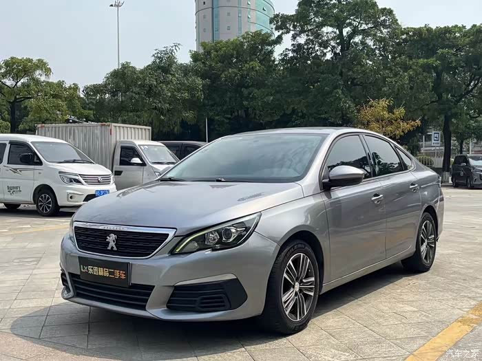 17年标志30816l自动波出378万智能大屏倒车