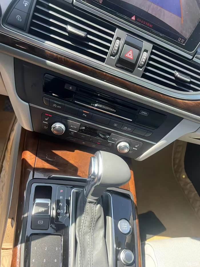 14年14款奥迪a6l28舒适14款