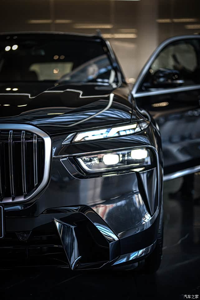 宝马旗舰x7现车王者气概一眼入魂车型推荐宝马x7车型