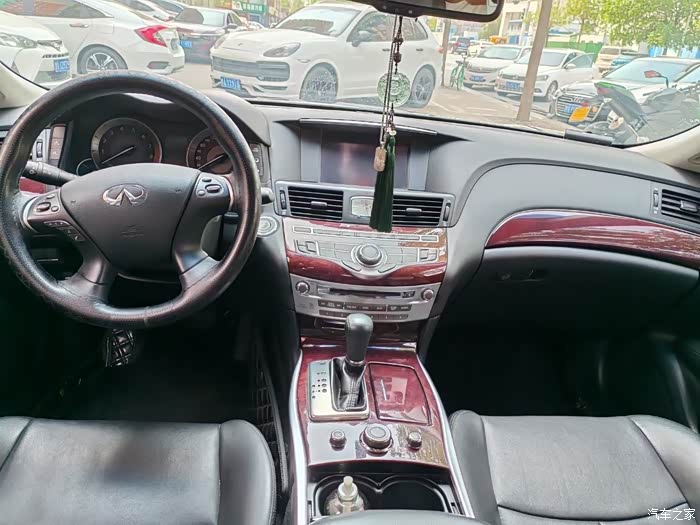 18年8月英菲尼迪q70l25悦享版一手八万公里原版原漆