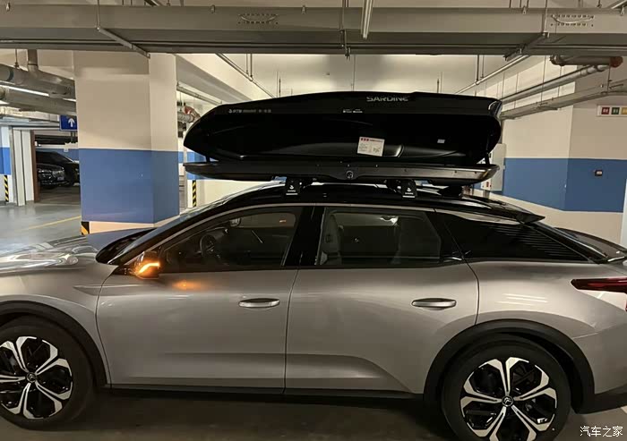 雪铁龙c5x 凡尔赛 匹配车顶行李架