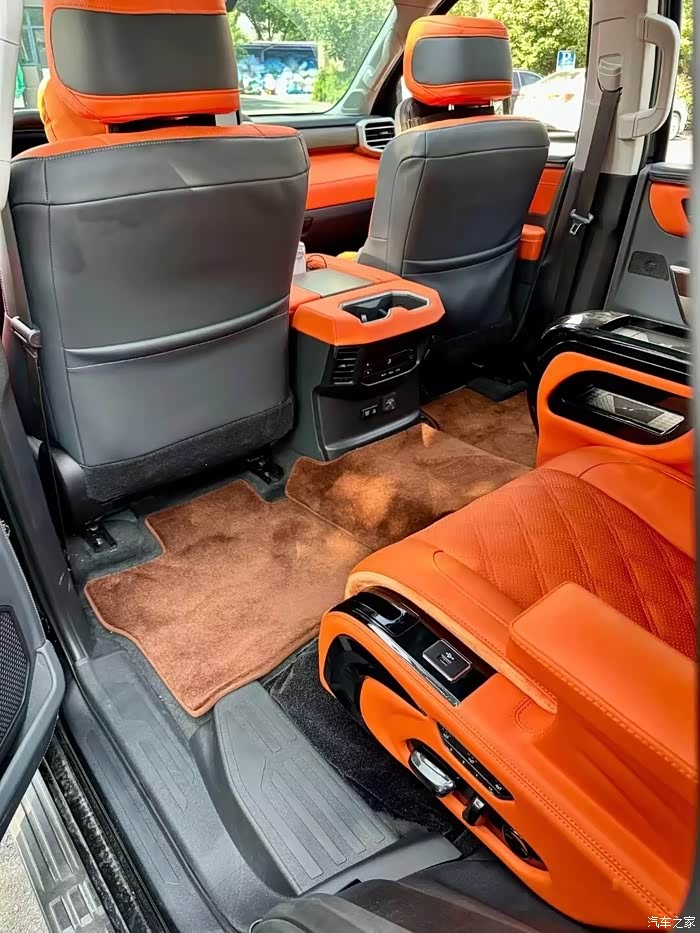 丰田红衫全车内饰升级!内饰包覆改色中排升级航空座椅