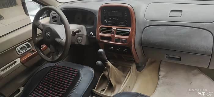 10年日产尼桑np300厢式车!不是皮卡,无强制报废年限!手