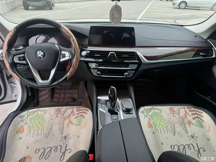 18年宝马525li 豪华 8万多公里 一手车 原版车况 双