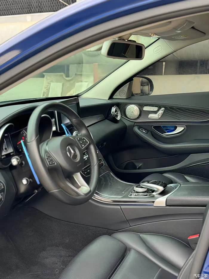 拿下 17年奔驰c200l 屁股小亲嘴 原车户 9万公里 买